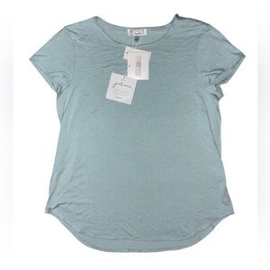 Cupio Julianna Scoop Neck Short Sleeve Tee in Faded Sky